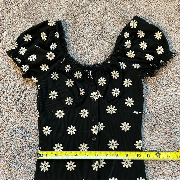 Princess Polly Floral Dress - Picture 8 of 11